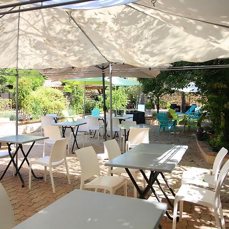 Auberge De La Couronne Lablachere Экстерьер фото